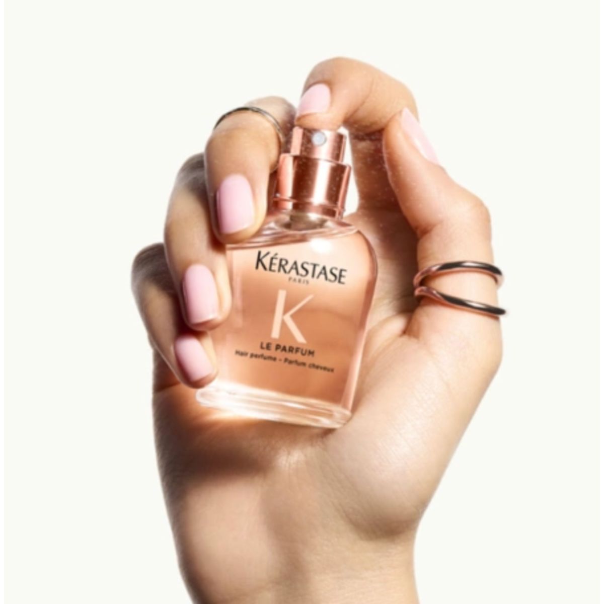 Kerastase_Gloss_Absolu_Le_Parfum_-_perfumy_do_wlosow