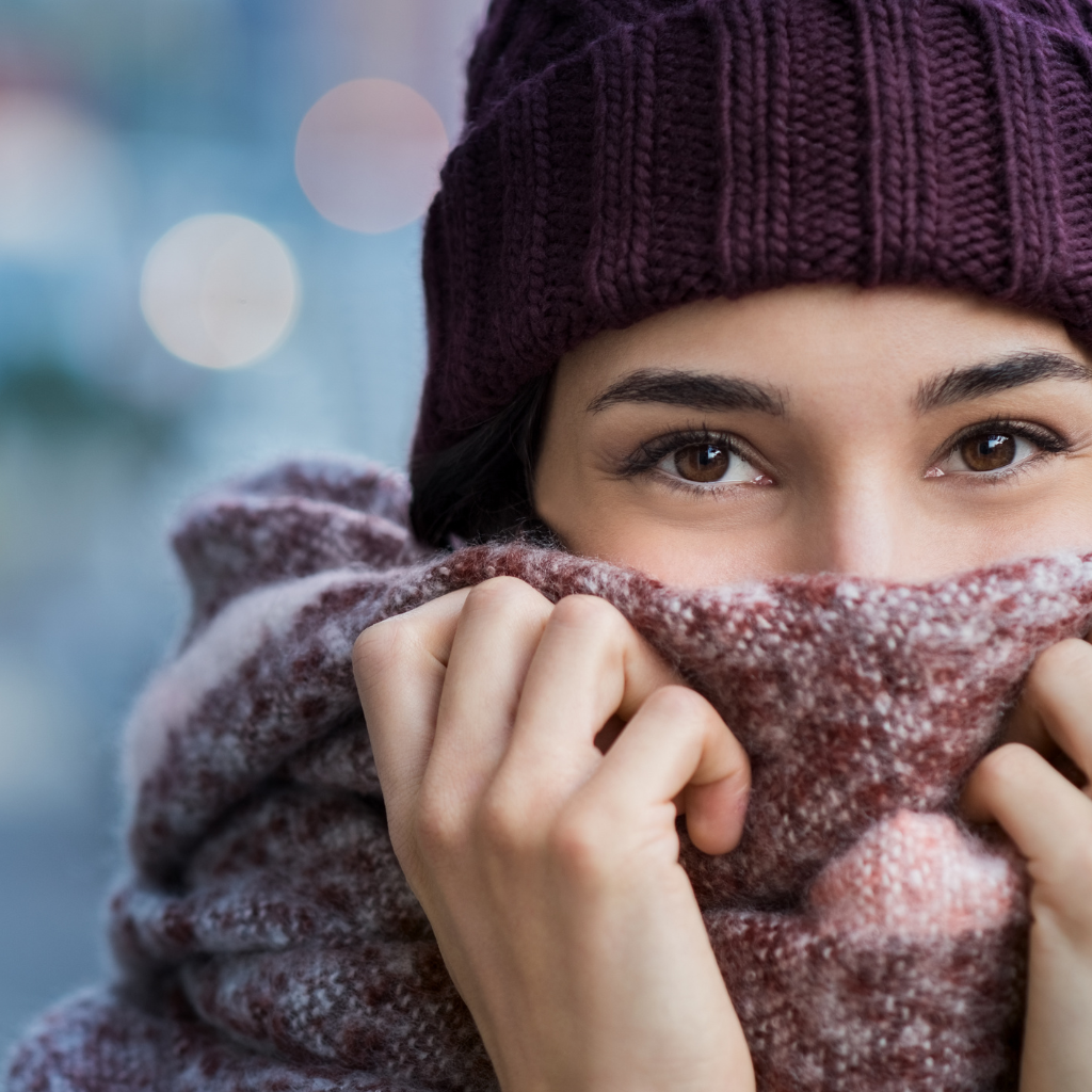 Ochrona cery przed mrozem: Jaki krem na zimę wybrać, by uniknąć podrażnień?