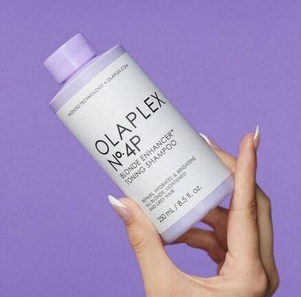 Olaplex No.4P Blonde Enhancer Toning Shampoo Fioletowy Szampon Do Włosów Blond 250ml